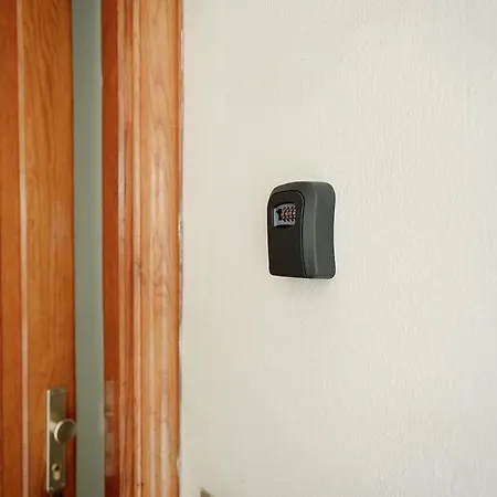 Home2rest At Gigantes - 1 Min To Beach, Restaurants, Center - 1bdr