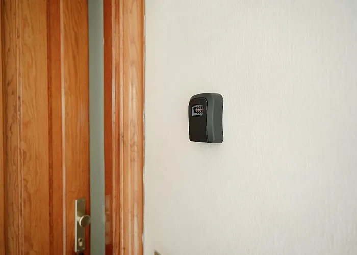 Home2rest At Gigantes - 1 Min To Beach, Restaurants, Center - 1bdr