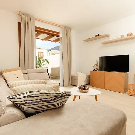 Home2rest At Gigantes - 1 Min To Beach, Restaurants, Center - 1bdr Appartement Acantilado de los Gigantes