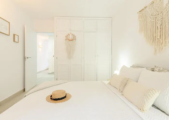 Home2rest At Gigantes - 1 Min To Beach, Restaurants, Center - 1bdr * Acantilado de los Gigantes